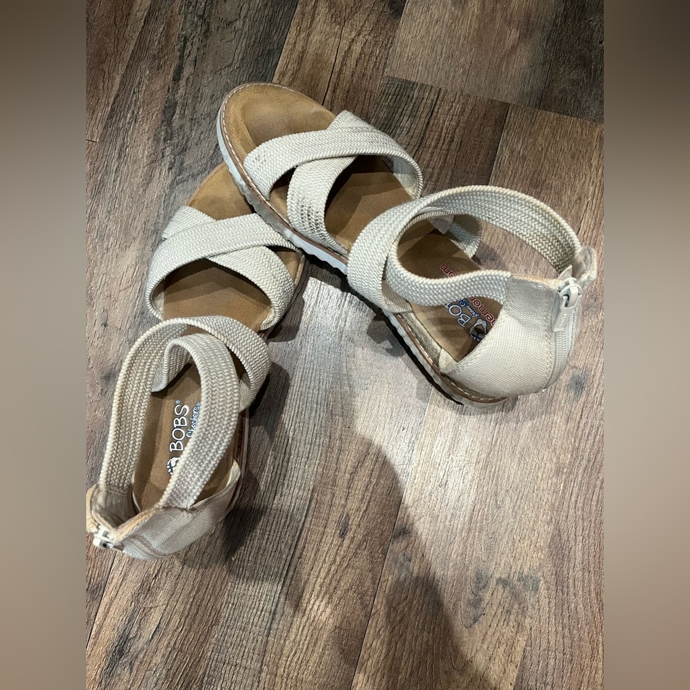 Women’s sandals